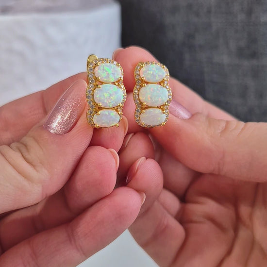 Opal Ohrringe, White Opal earrings, Opal Earrings, Weiss Opal Ohrringe, Creolen, hoop earrings, goldene Ohrringe, Ohrringe mit weissen Steinen, golden Earrings, earrings with white stones, earrings, Ohrringe, boucles doreilles, orecchini, opale, bouples, earrings, hoop earrings, hoops, creolen, creoles