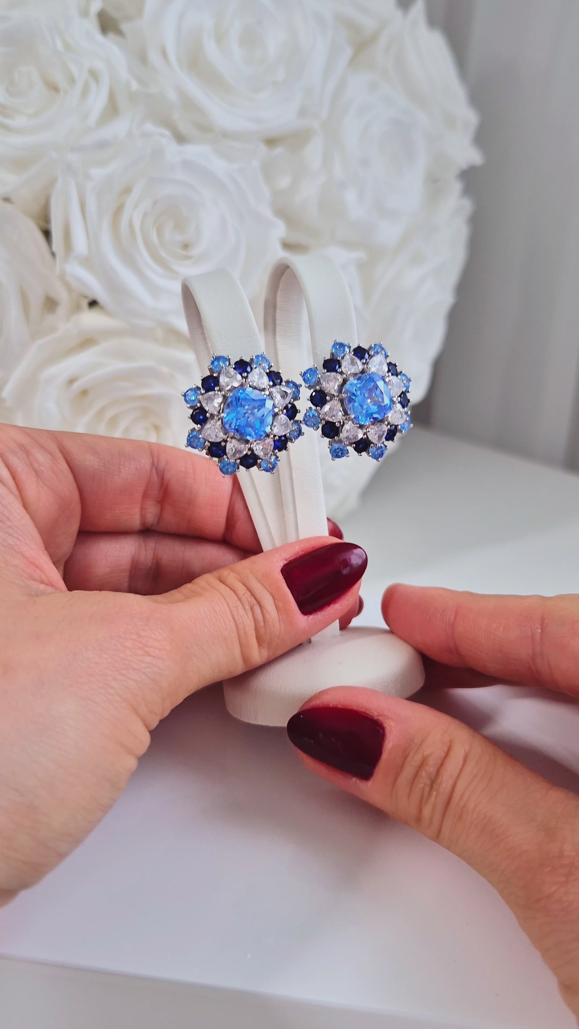 Silber Ohrringe, blaue Zirkonia Ohrringe, Weihnachtsohrringe, Schneeflocken Ohrringe, silver earrings cz blue, boucles doreilles, orecchini