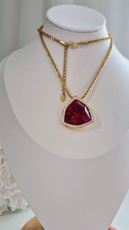 Red Stone necklace, Halskette mit rotem Stein, Edelstein Kette, Anhänger Halskette