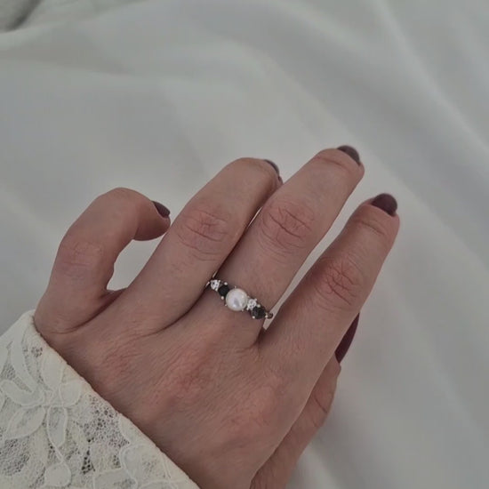 Perlen Ring, Perlenring, Pearl Ring, SIlber RIng, Silberring, Damenring, Pearl Ring - Perlen Ring mit schwarzem Spinell und grauem Nano Stein, Silber Ring Süsswasser Perlen Ring, fresh water pearl