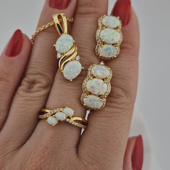 Weiss Opal Schmuckset, Opal Schmuckset, White Opal jewelry set, Opal jewelry set, Opal Schmuck, Opal Jewelry, Opal earrings, Opal Ohrringe, goldene Ohrringe, Gold earrings, golden earrings, Opal ring, Opal necklace, Opal pendant necklace, Opal Halskette, Opal Kette, goldener Schmuck, gold jewelry