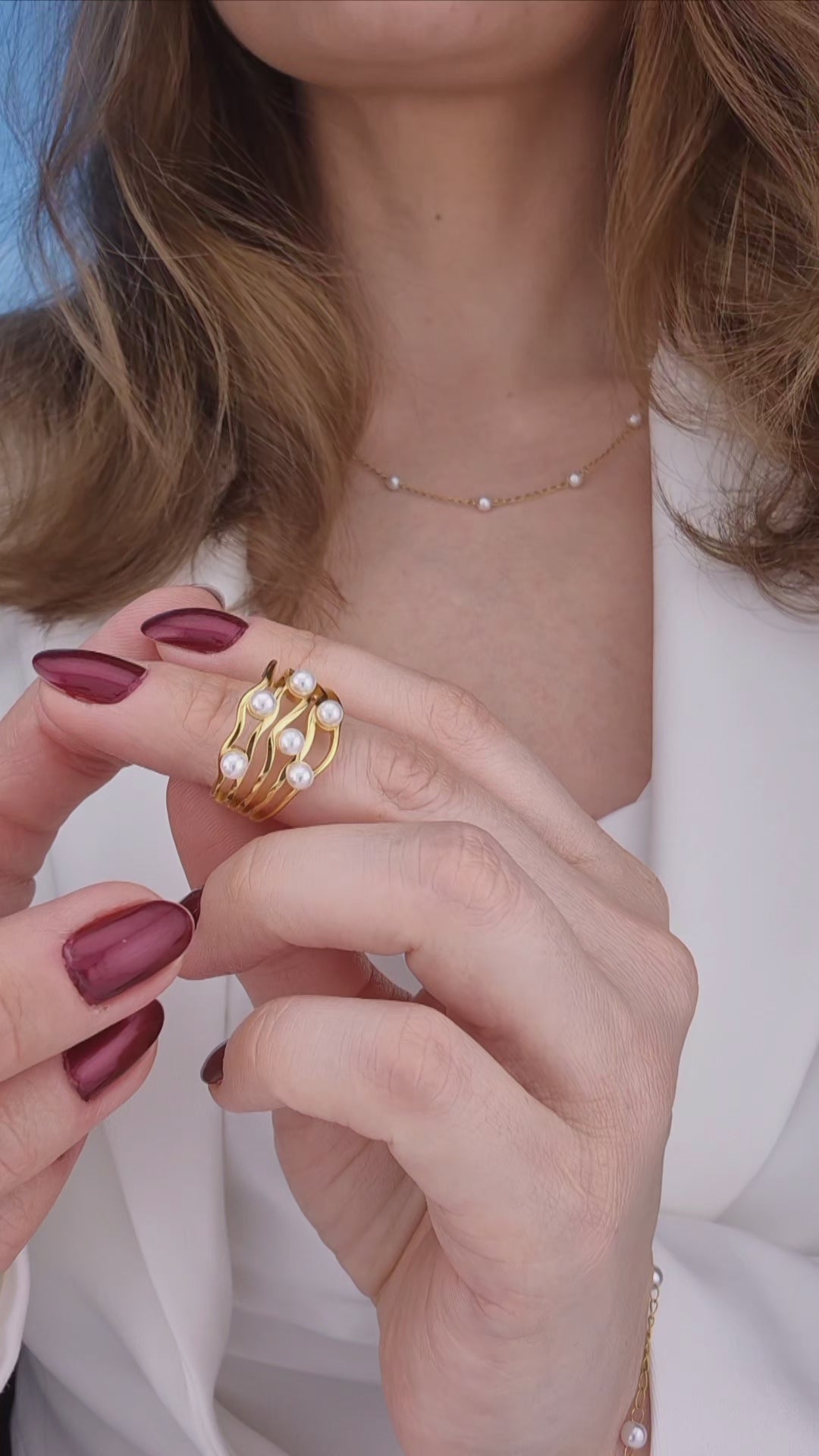 Goldener ring, golden ring, minimalistischer Ring, minimalist ring, Perlenring, pearl ring, bague doree, bague minimalist, edelstahl ring vergoldet, Edelstahlring, stainless steel ring, gold ring with pearls, gold ring