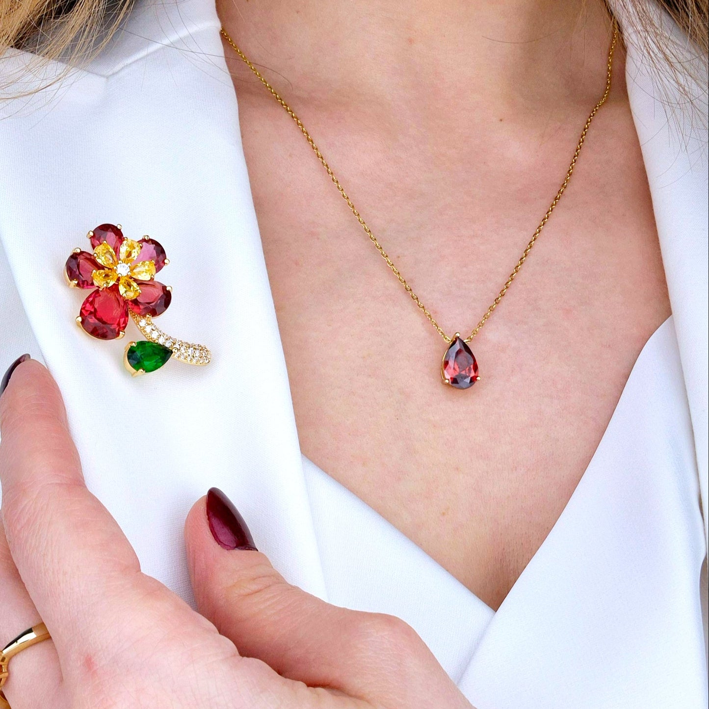 Granat Halskette, garnet necklace, rote Halskette, Red Garnet Kette, red garnet necklace, Halskette, necklace, Halskette mit Anhänger, Granat Halskette, red pendant necklace, Kette mit Edelstein Anhänger - rote Granat Halskette Edelstein Anhänger red garnet, 925 Sterlingsilber Halskette, red flower brooch, brosche